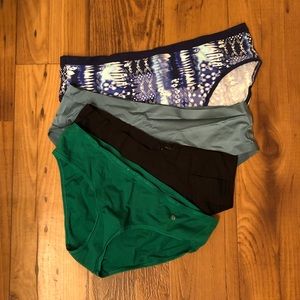 Bundle of new VS undies